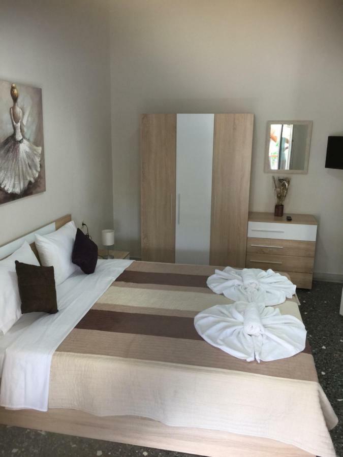 Periklis House Villa Nea Kallikrateia Exteriör bild