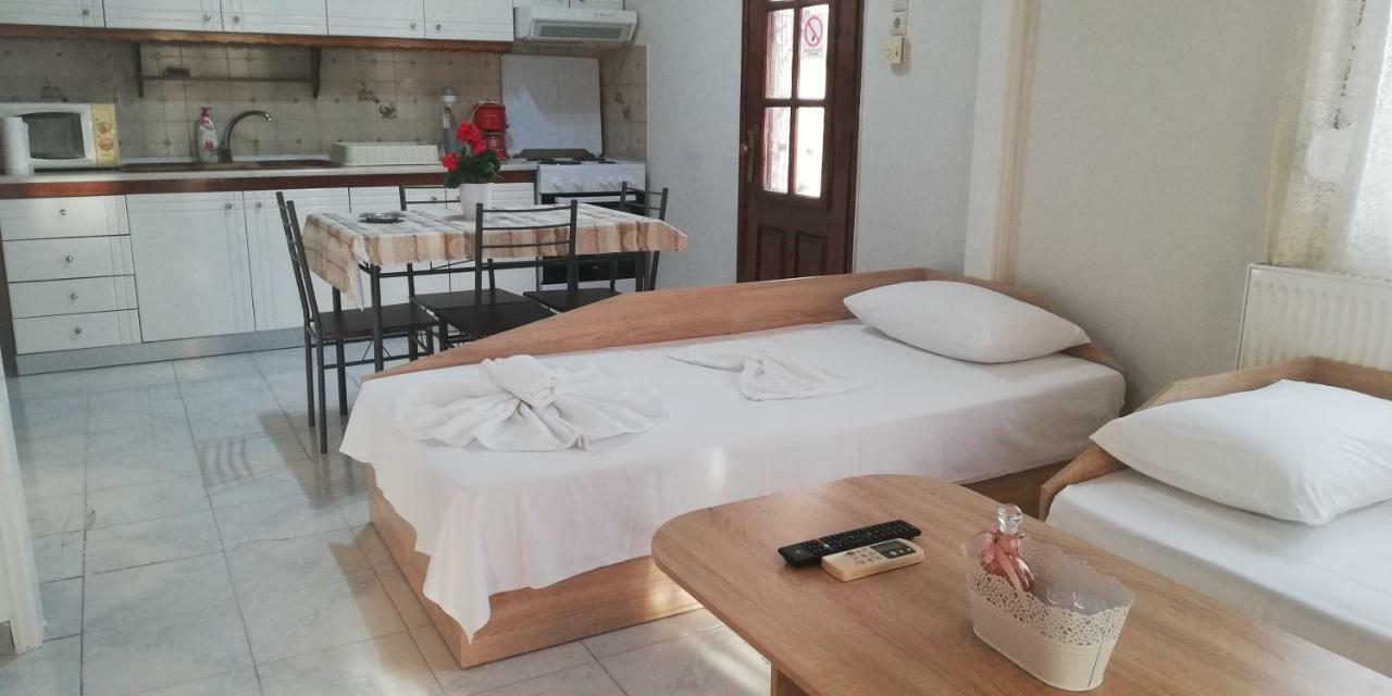 Periklis House Villa Nea Kallikrateia Exteriör bild